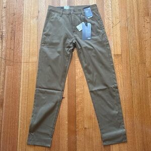 Levi's Men's Olive/Tan Chino Pants